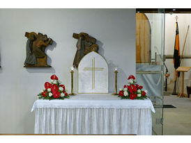 Altar- und Straßenschmuck zu Fonleichnam (Foto: Karl-Franz Thiede)